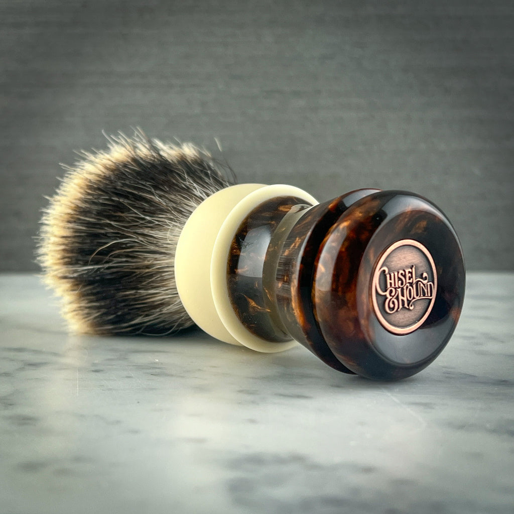 4370CC Lucinda chiselandhound