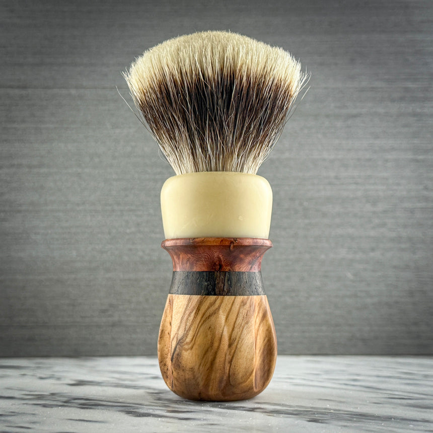 White Boar Knot