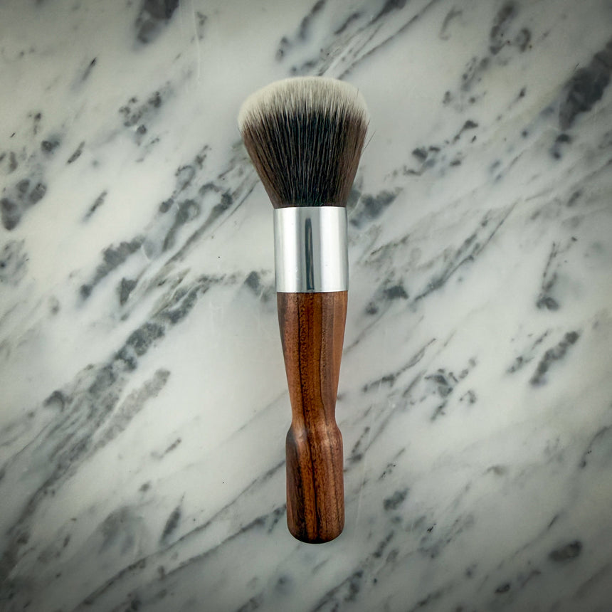 Makeup brush